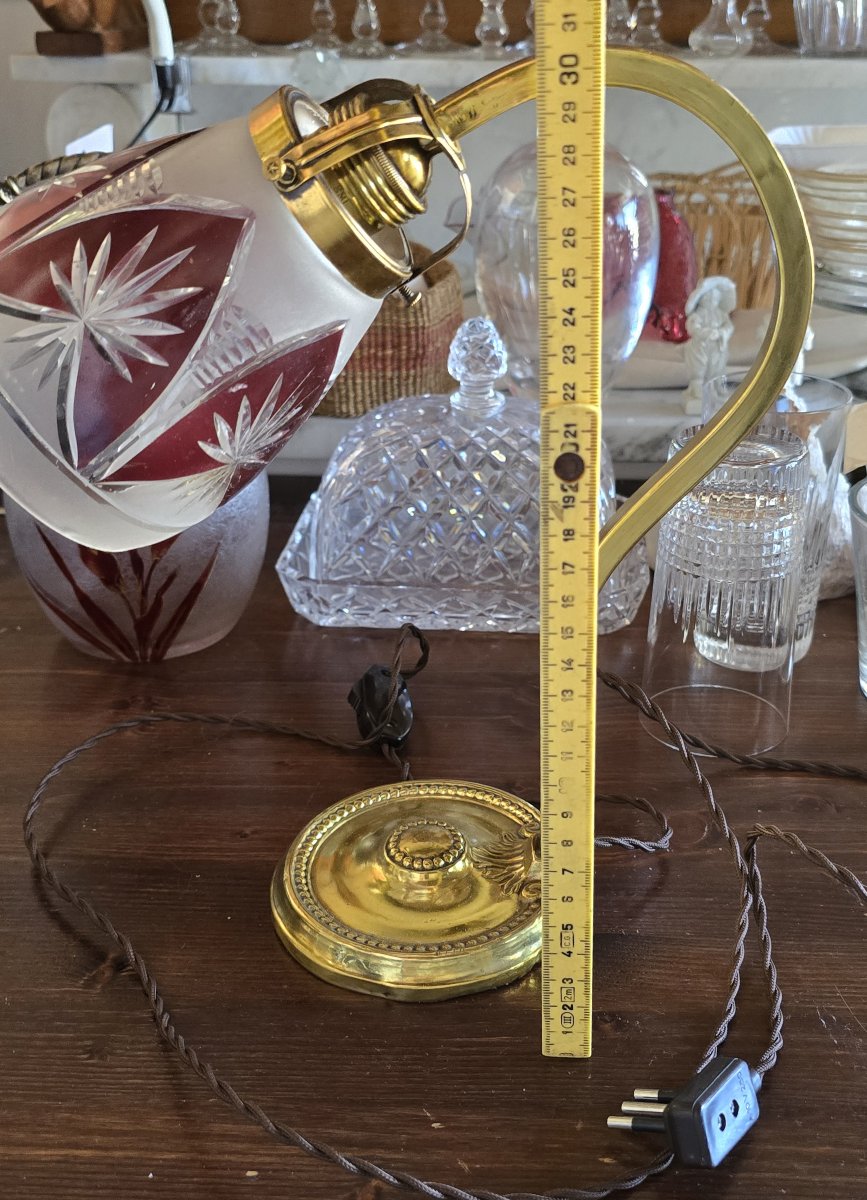 Lampe de table en laiton avec abat‑jour en cristal gravé — début XXᵉ siècle-photo-4