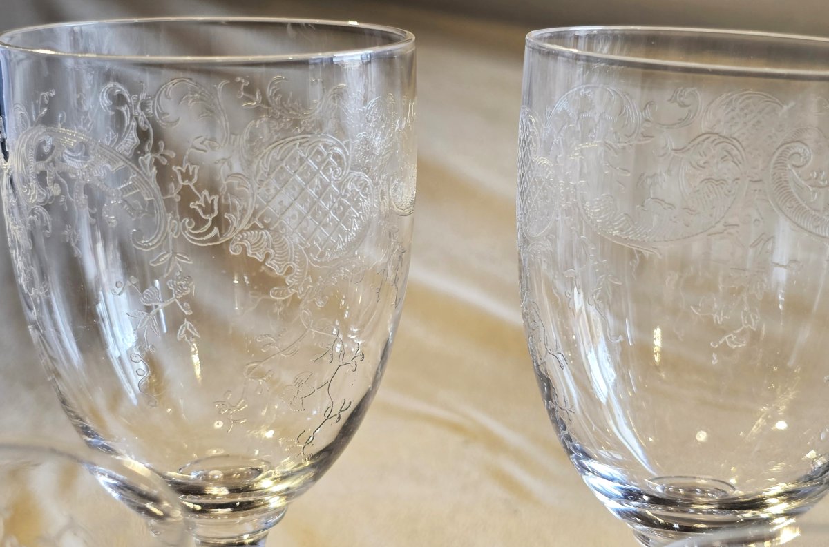  Six verres anciens cristal décor rocaille gravé attribués à Baccarat fin XIXᵉ / début XX-photo-4