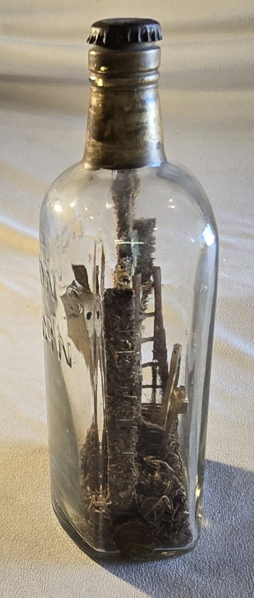 Ancienne crucifixion en bouteille – Arma Christi - Flaschenaltäre-photo-2