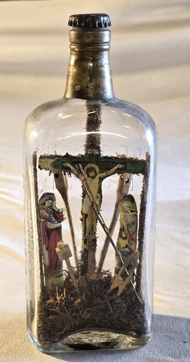 Ancienne crucifixion en bouteille – Arma Christi - Flaschenaltäre