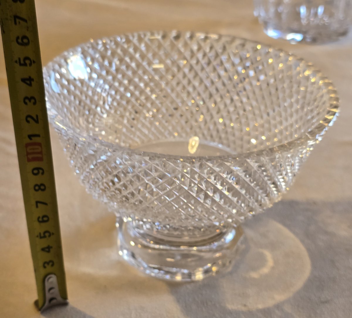 Ancienne petite coupe sur piédouche en cristal taillé à décor de pointes de diamant-photo-4