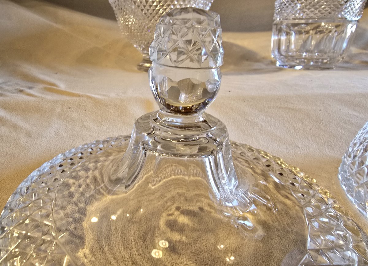 Antique Candy Dish Made Of Hand-cut Crystal With Diamond-pointed Edges-photo-2