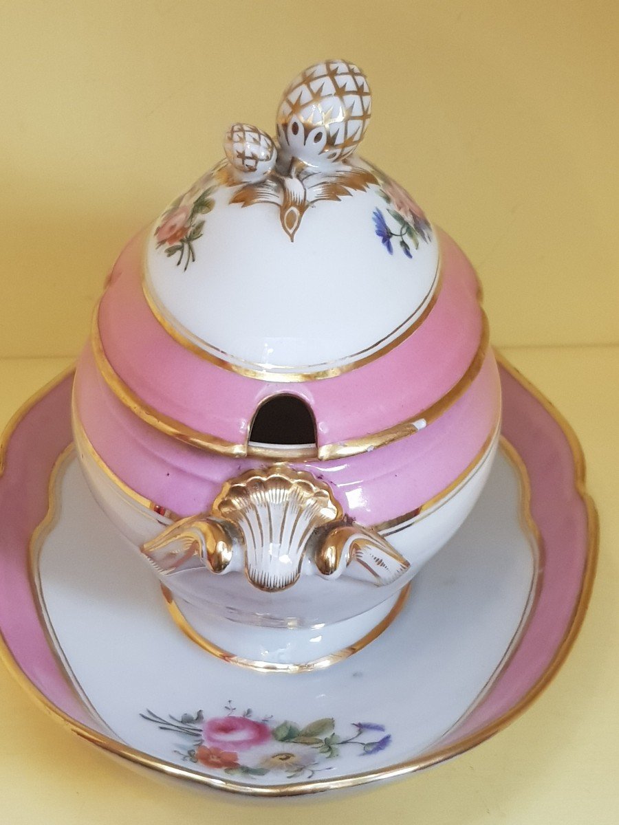 Saucière Ancienne  En Porcelaine De Paris Riche Décor De Fleurs-photo-2