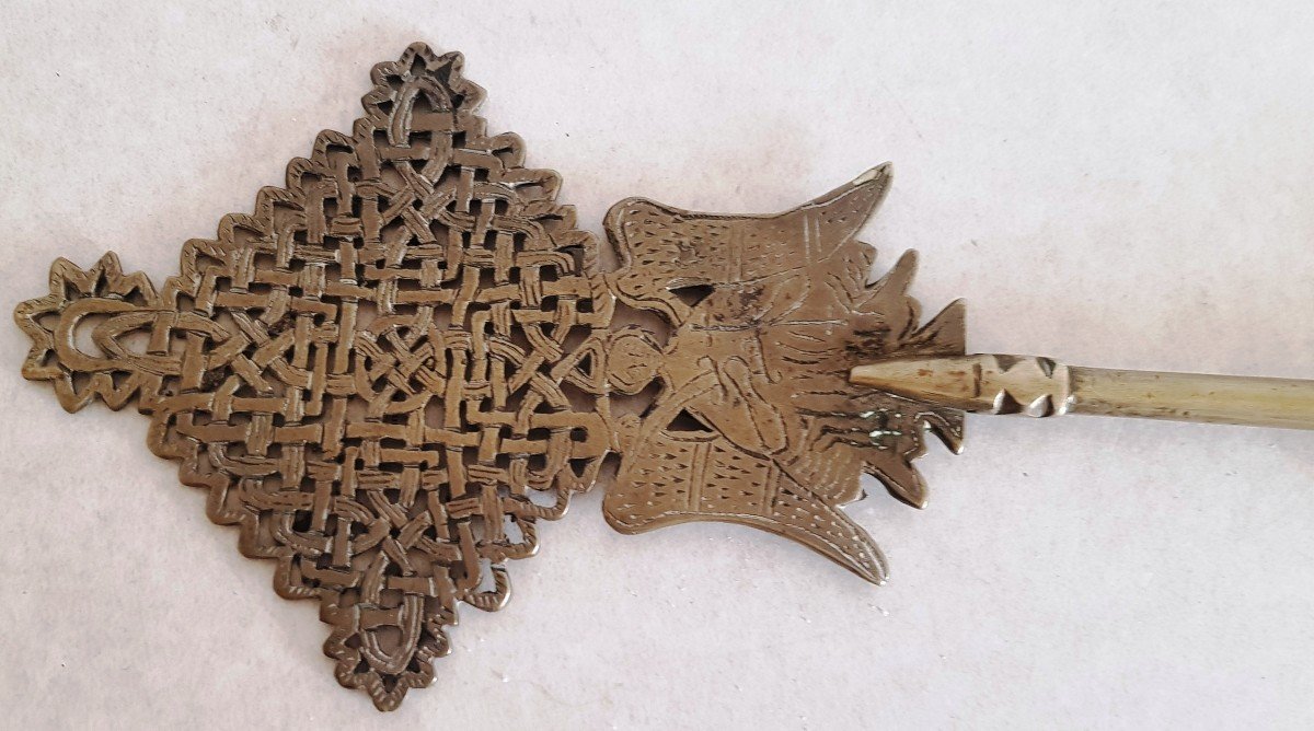 Ancient Cross For The Ethiopian Coptic Blessing In Bronze-photo-3