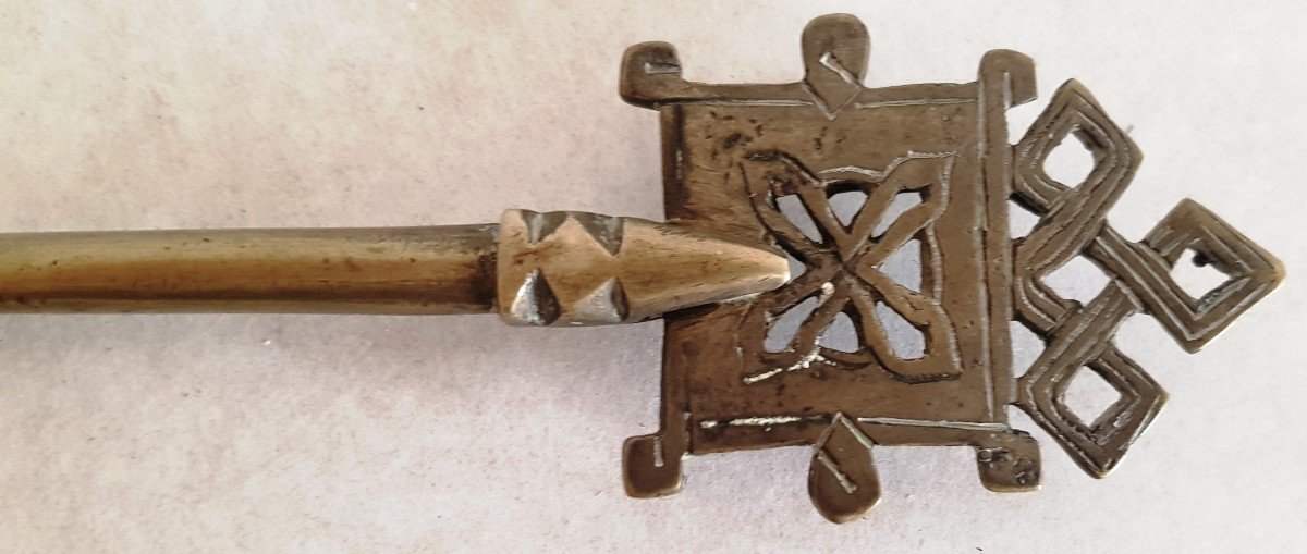 Ancient Cross For The Ethiopian Coptic Blessing In Bronze-photo-4