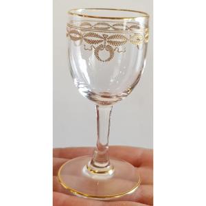 Series Of 9 Small Antique Crystal Liqueur Glasses Engraved With A Golden Frieze