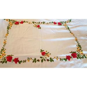 Old Tablecloth And Its 10 Hand Embroidered Napkins