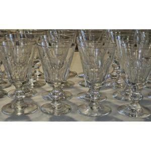 Lot 24 De  Verres à Liqueur anciens  En Cristal Model Caton 