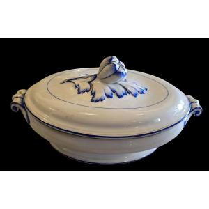 ancienne soupière ovale en porcelaine