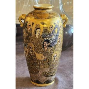 Antique Small Japanese Satsuma Vase, Meiji–taishō Period