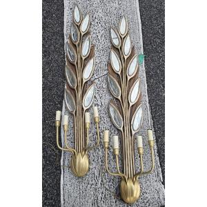 Large Pair Of Ramage‑form Wall Sconces In Wood And Mirrored Glass, Hollywood Regency Style, Cir