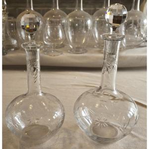 Lot de deux carafes anciennes cristal  Baccarat décor de marguerites, fin XIX ème siècle