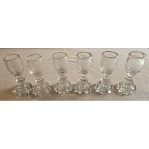  ensemble de 6 anciens verres à liqueur XIX ème s en verre moulé et gravé