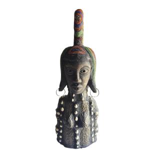 Vieille sculpture  en bois figure féminine africaine Bamileke