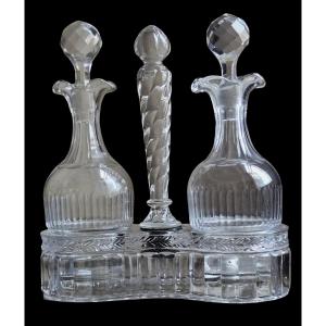Antique Oil And Vinegar Set In Embossed Crystal, Attributed To Baccarat, 19th Century