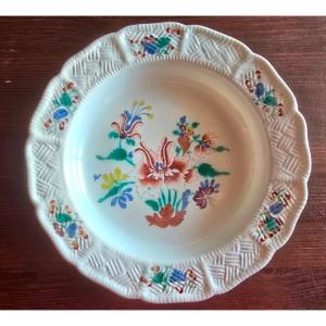 Assiette en porcelaine Ginori Doccia XVIII eme siecle