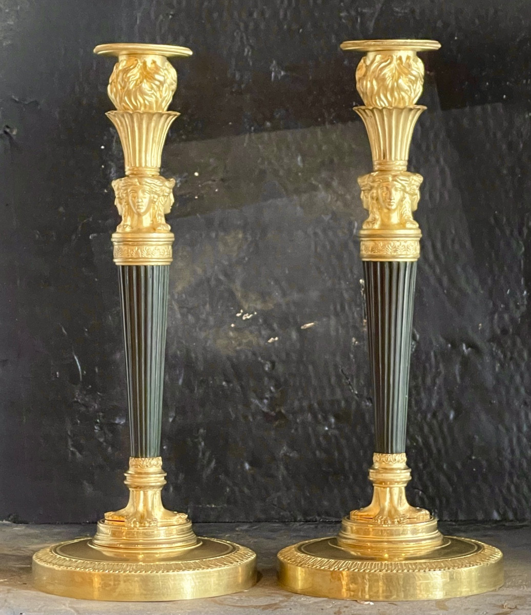 Paire De Flambeaux Empire En Bronze Doré Et Patiné. Début Du XIXe Siècle. -photo-1
