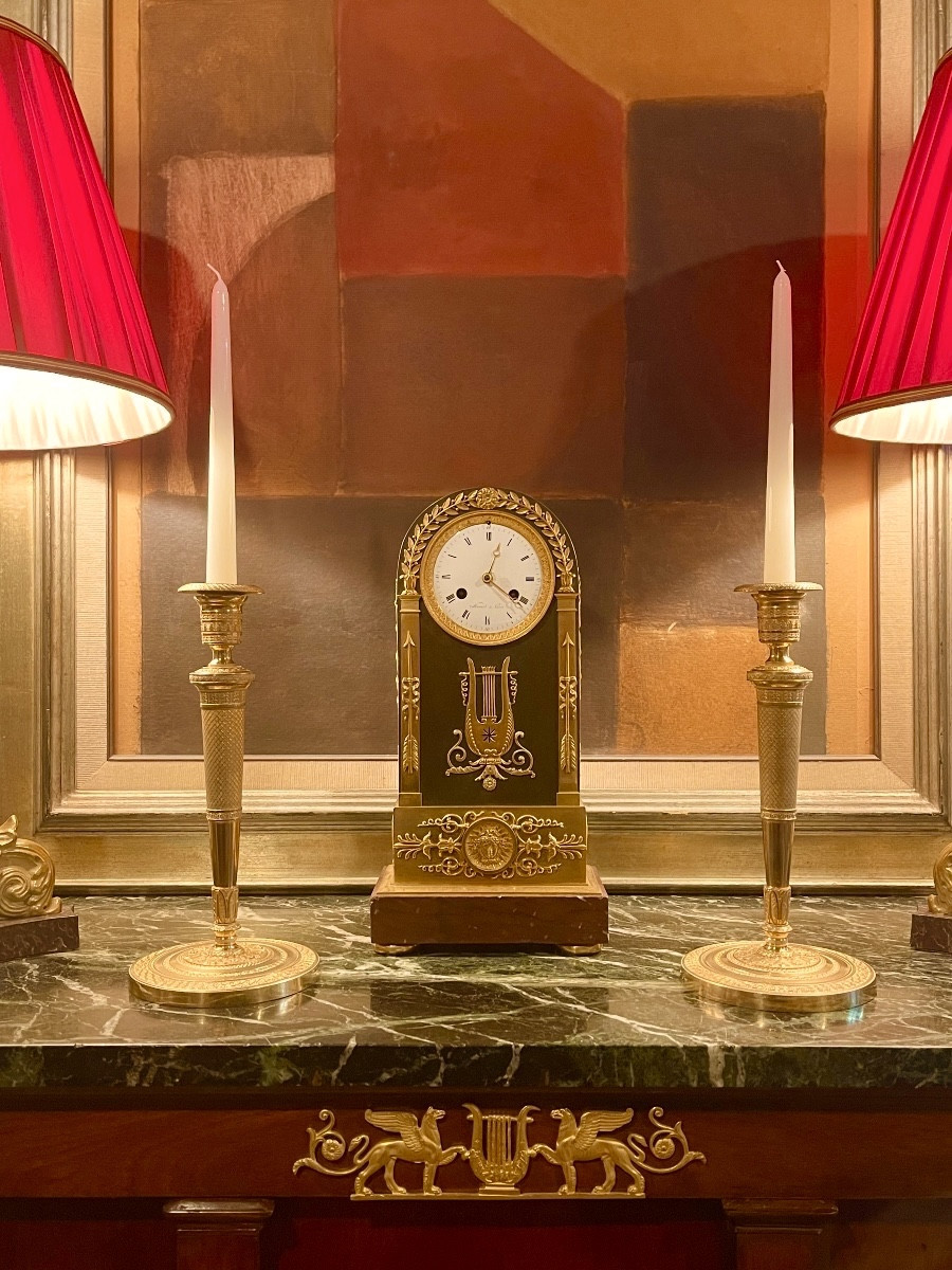 Paire de flambeaux d’époque Empire en bronze doré dans le goût de Claude Galle. Début du XIXe -photo-4