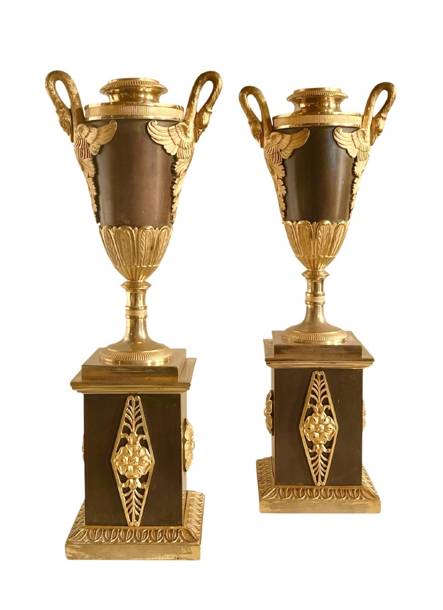 A Pair Of Empire Gilt-bronze And  Patinated-bronze Candlesticks. Early 19th Century. -photo-3