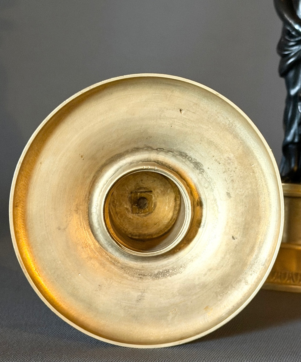 Paire de flambeaux en bronze doré et bronze patiné d'époque Consulat, vers 1800-photo-4