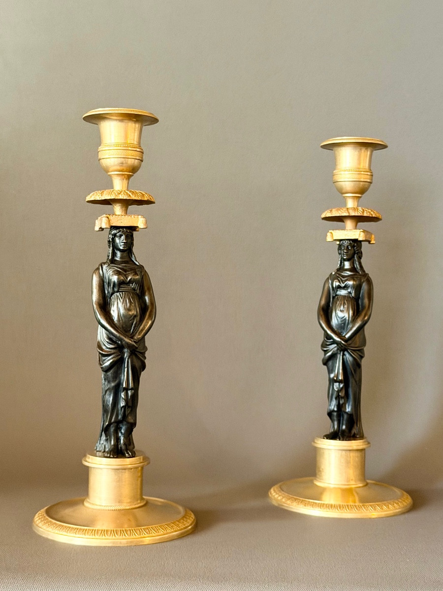 Paire de flambeaux en bronze doré et bronze patiné d'époque Consulat, vers 1800-photo-2