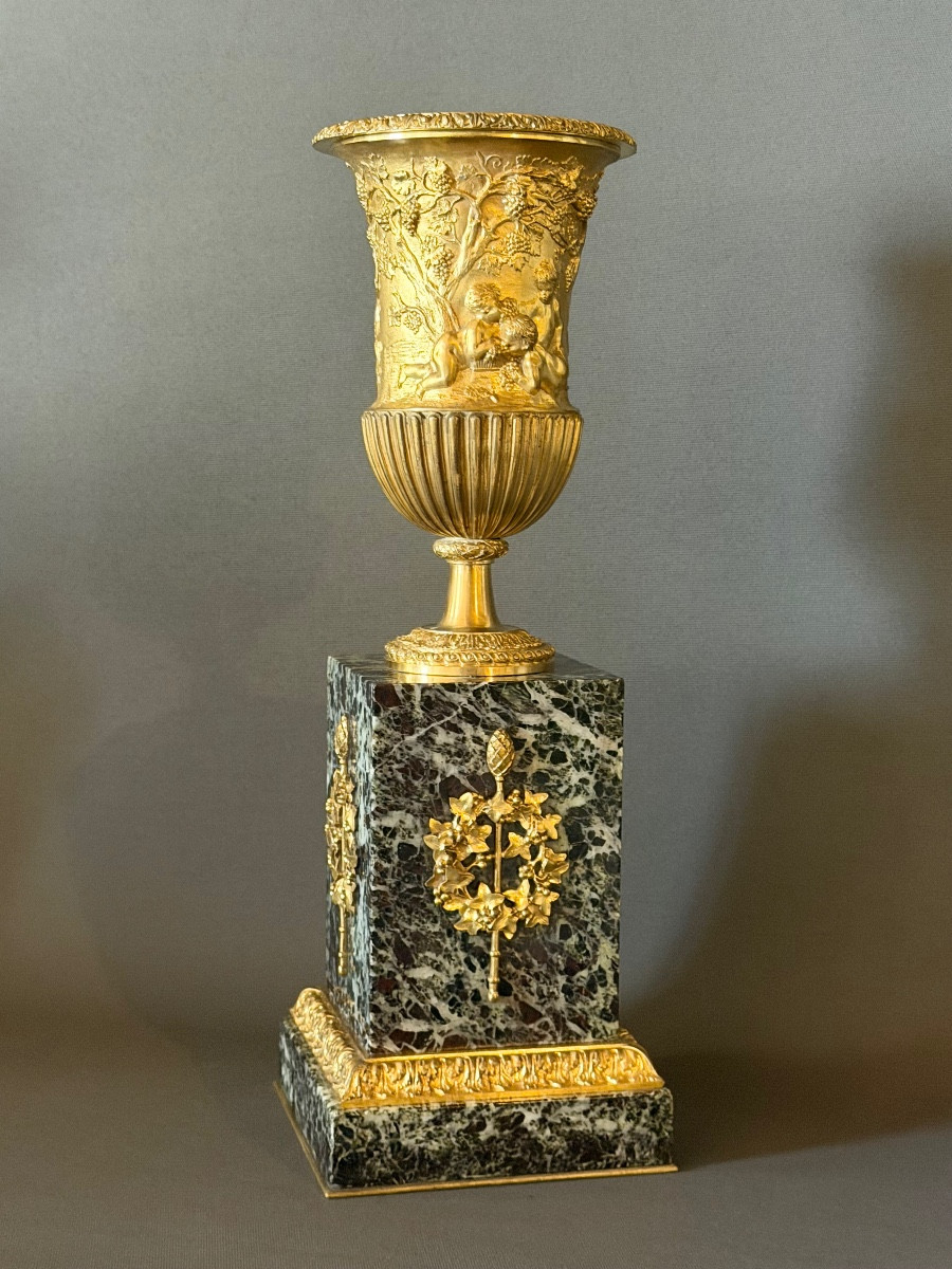 Grand vase Campana en bronze doré. Époque Napoléon III-photo-1