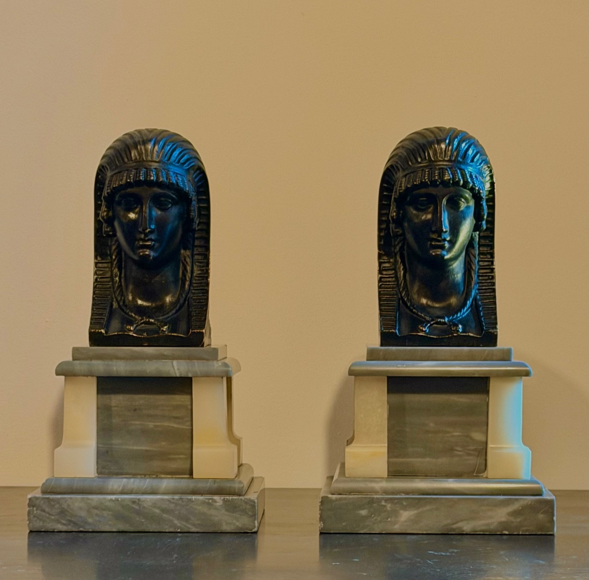 A Pair Of Empire Patinated Bronze Figures Depicting Egyptian Female Heads-photo-2