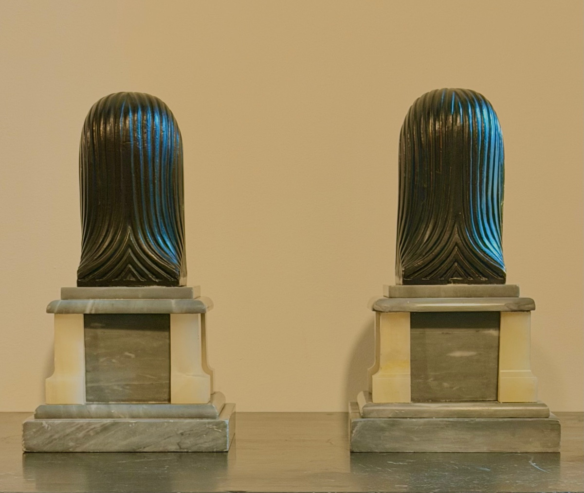 A Pair Of Empire Patinated Bronze Figures Depicting Egyptian Female Heads-photo-1
