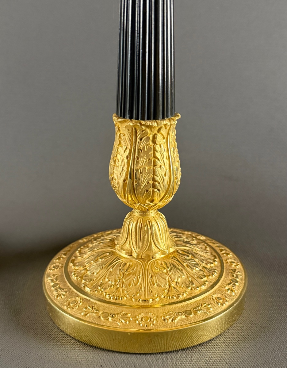 A Pair Of French Restoration Gilt And Patinated Bronze Candlesticks, Circa 1830.-photo-3
