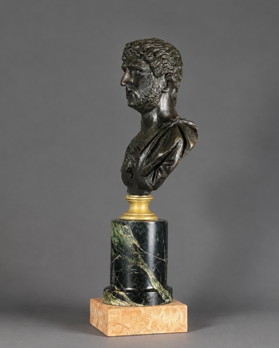 BUSTE DE L'EMPEREUR HADRIEN EN BRONZE PATINÉ.  ITALIE, XIXe SIECLE-photo-4