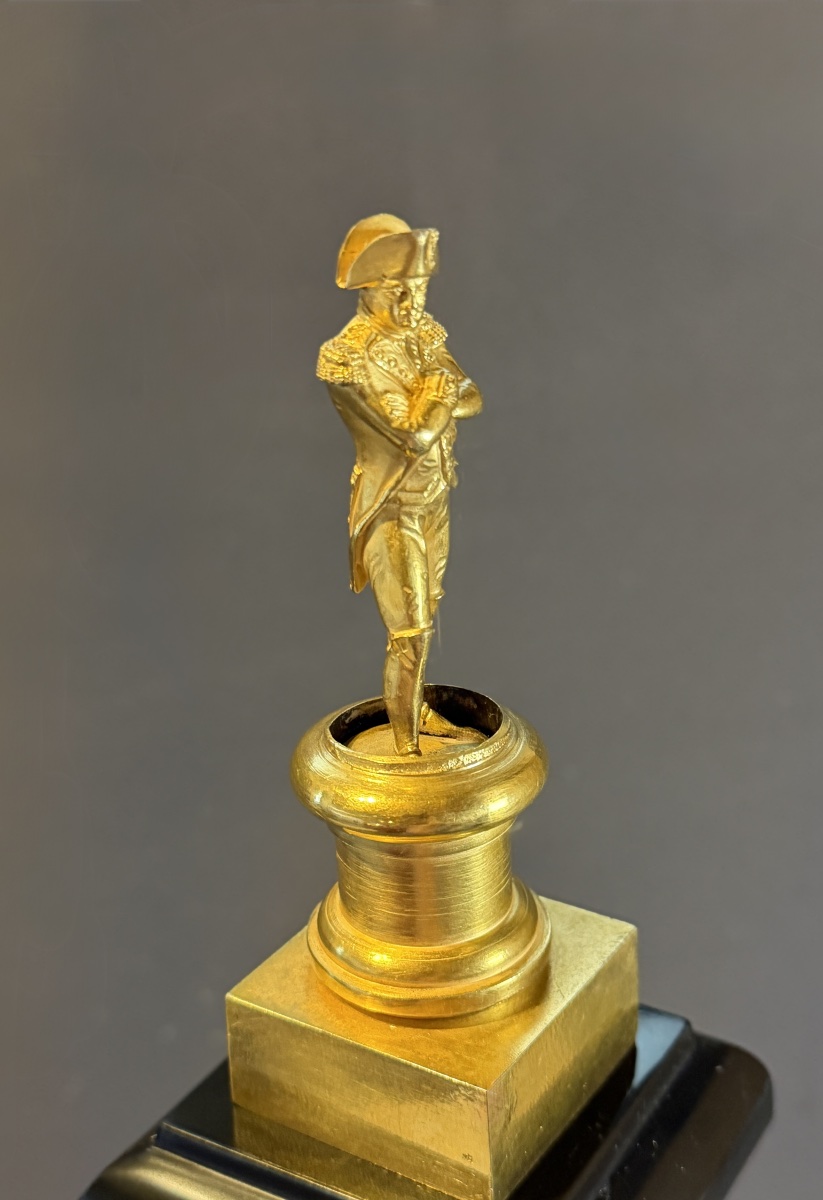COLONNE EN OBÉLISQUE D'ÉPOQUE EMPIRE. DÉBUT DU XIXe SIÈCLE, VERS 1810-photo-3