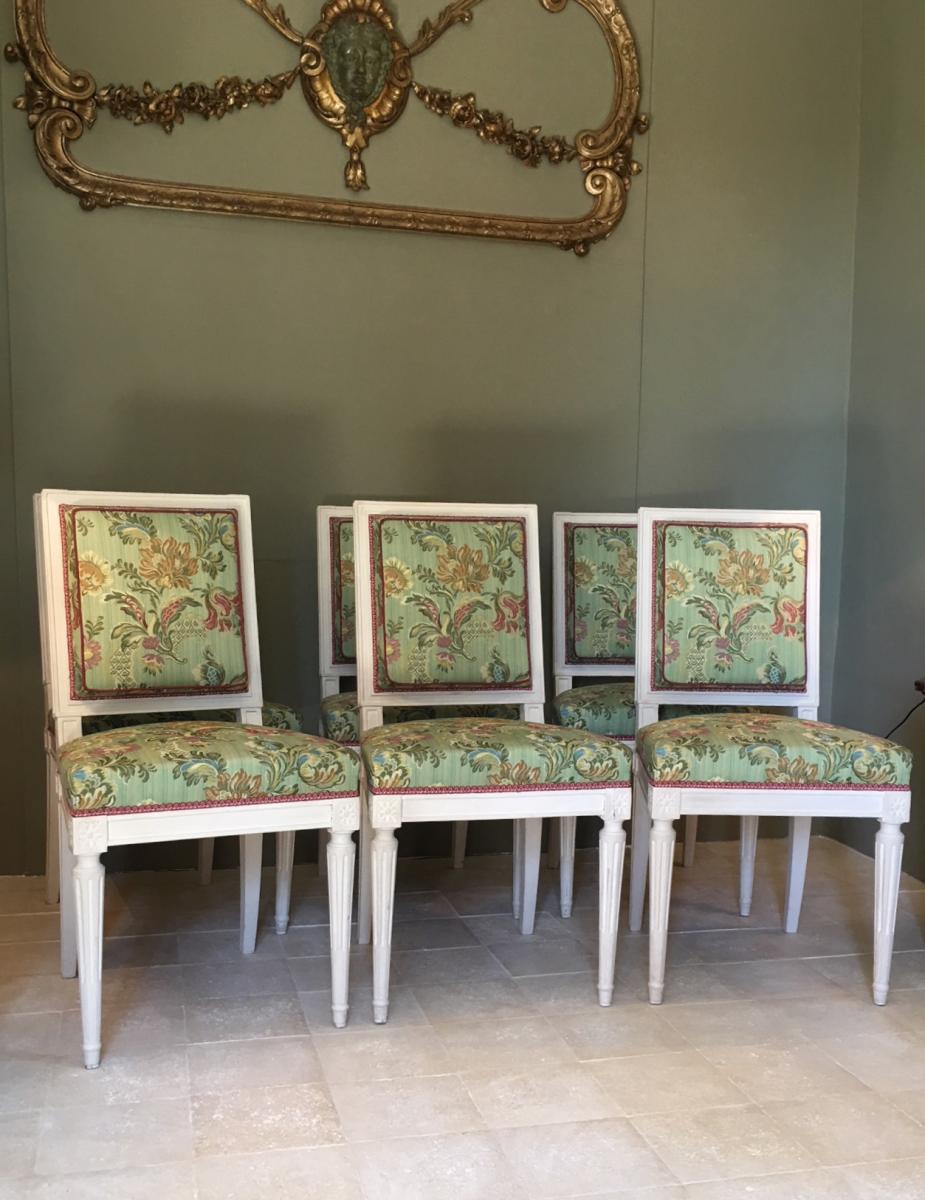 Suite De Six Chaises Louis XVI Relaquées Crème.