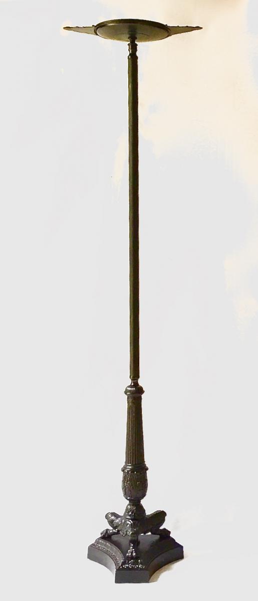 Porte-torchère à l'Antique En Bronze Patiné. XIXe Siècle, Vers 1870.