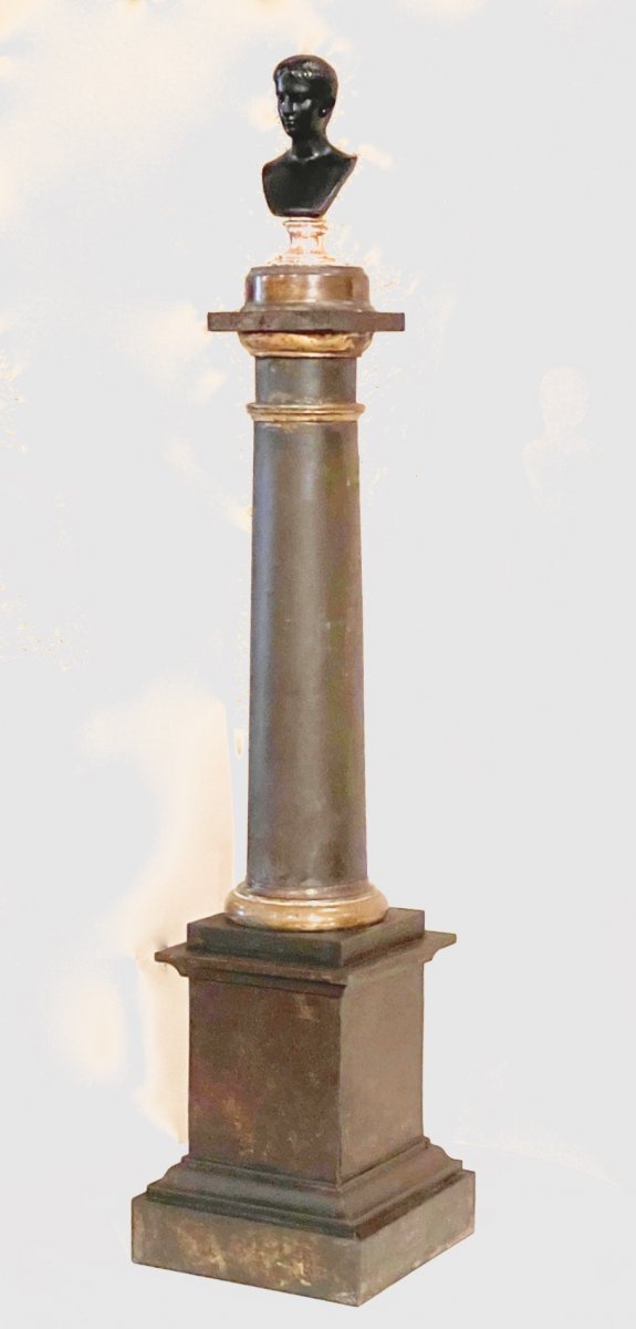 Colonne En Tôle Laquée Surmontée Du Buste De l'Empereur Auguste Jeune En Bronze. XIXe Siècle.-photo-3