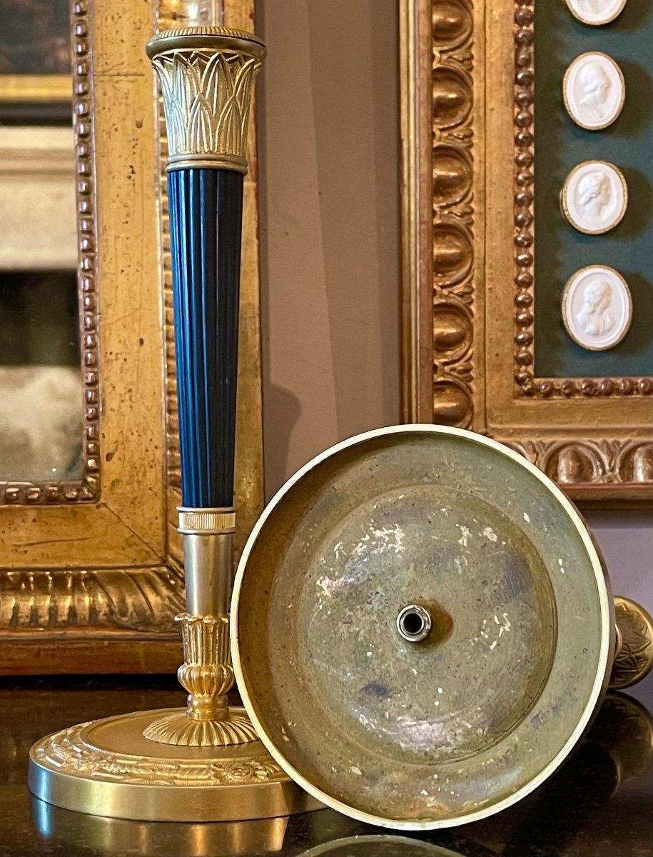 D’après Galle. Paire De Flambeaux D’époque Empire En Bronze Doré Et Patiné. -photo-1