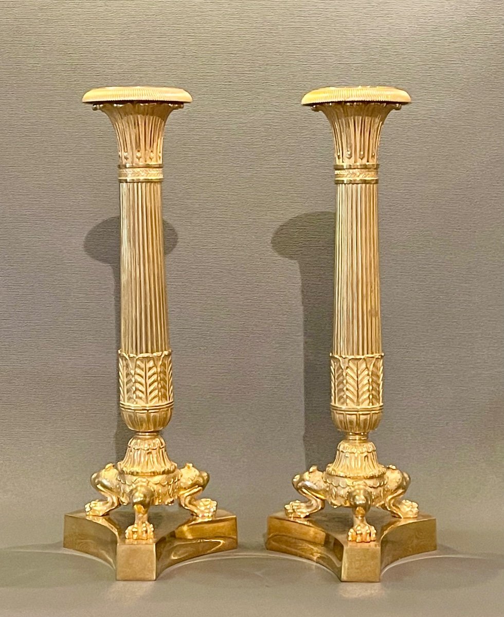 Paire De Flambeaux Tripodes D’époque Charles X En Bronze Doré. -photo-3