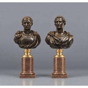 Paire De Bustes d'Empereurs Romain 