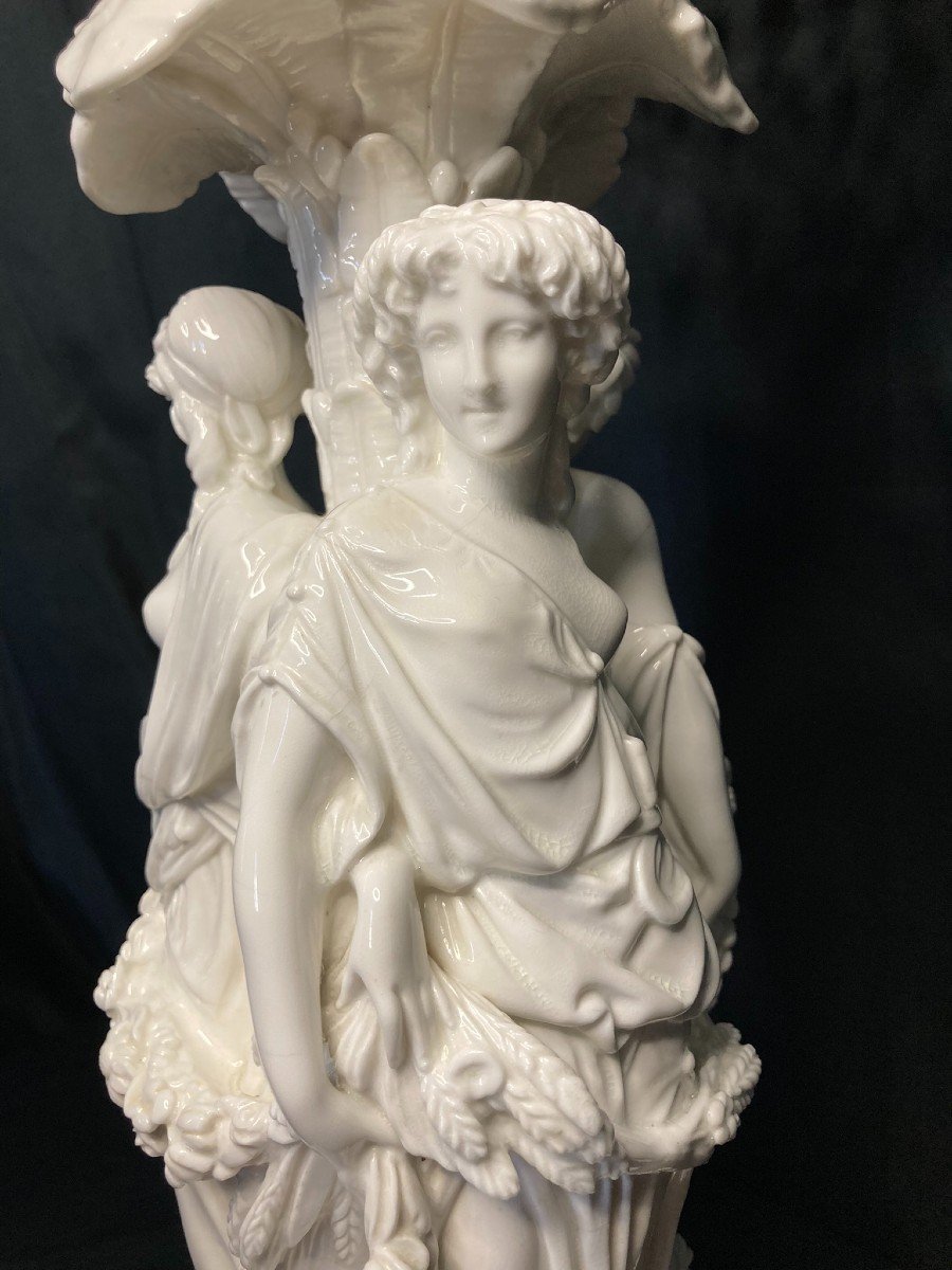 Minton, Large Porcelain Cup And Basket With Three Graces 19th Century-photo-3