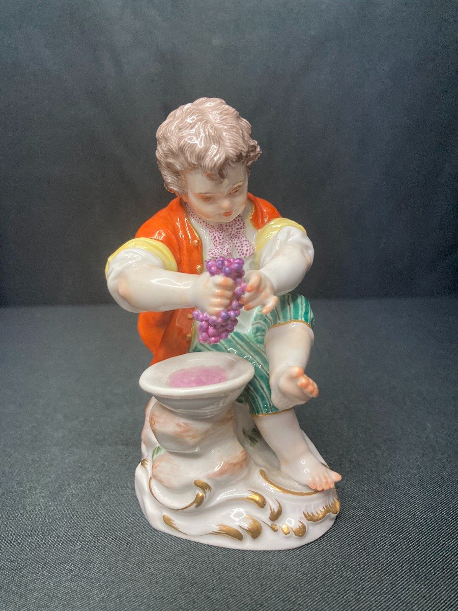 Objet De Collection Meissen Sujet Porcelaine Garçon Aux Raisins XXème-photo-3