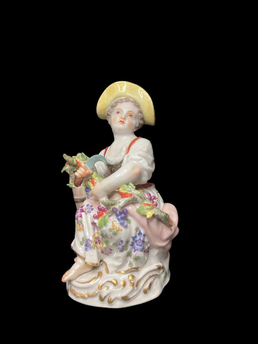 Collectible Meissen Subject Porcelain Girl With Grapes 20th