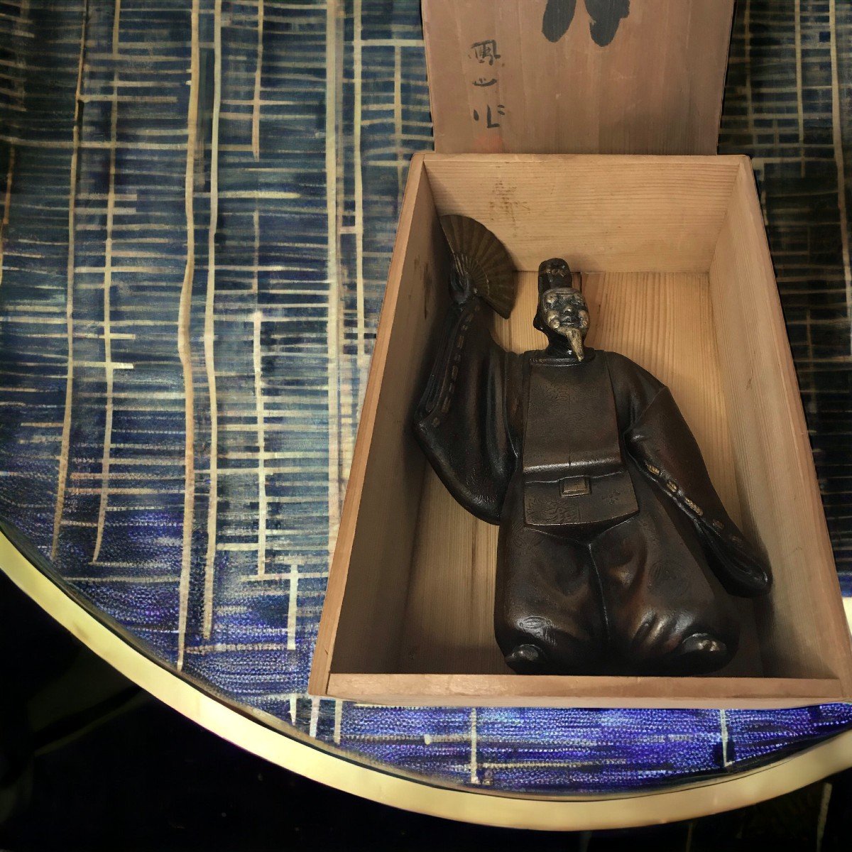 Japon, Sculpture Acteur à l'éventail Théâtre Nô XXème