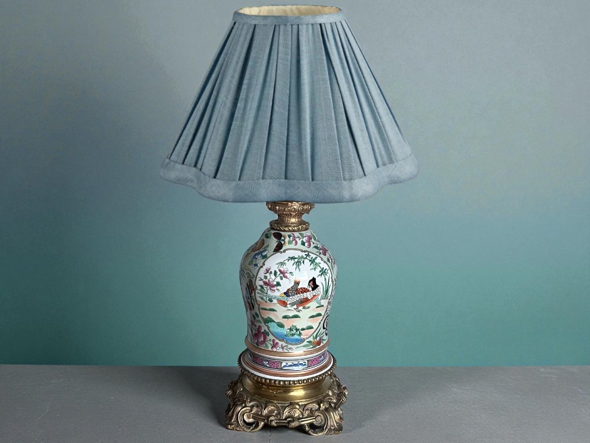 Chine, important pied de lampe à huile porcelaine et bronze début XXème-photo-2