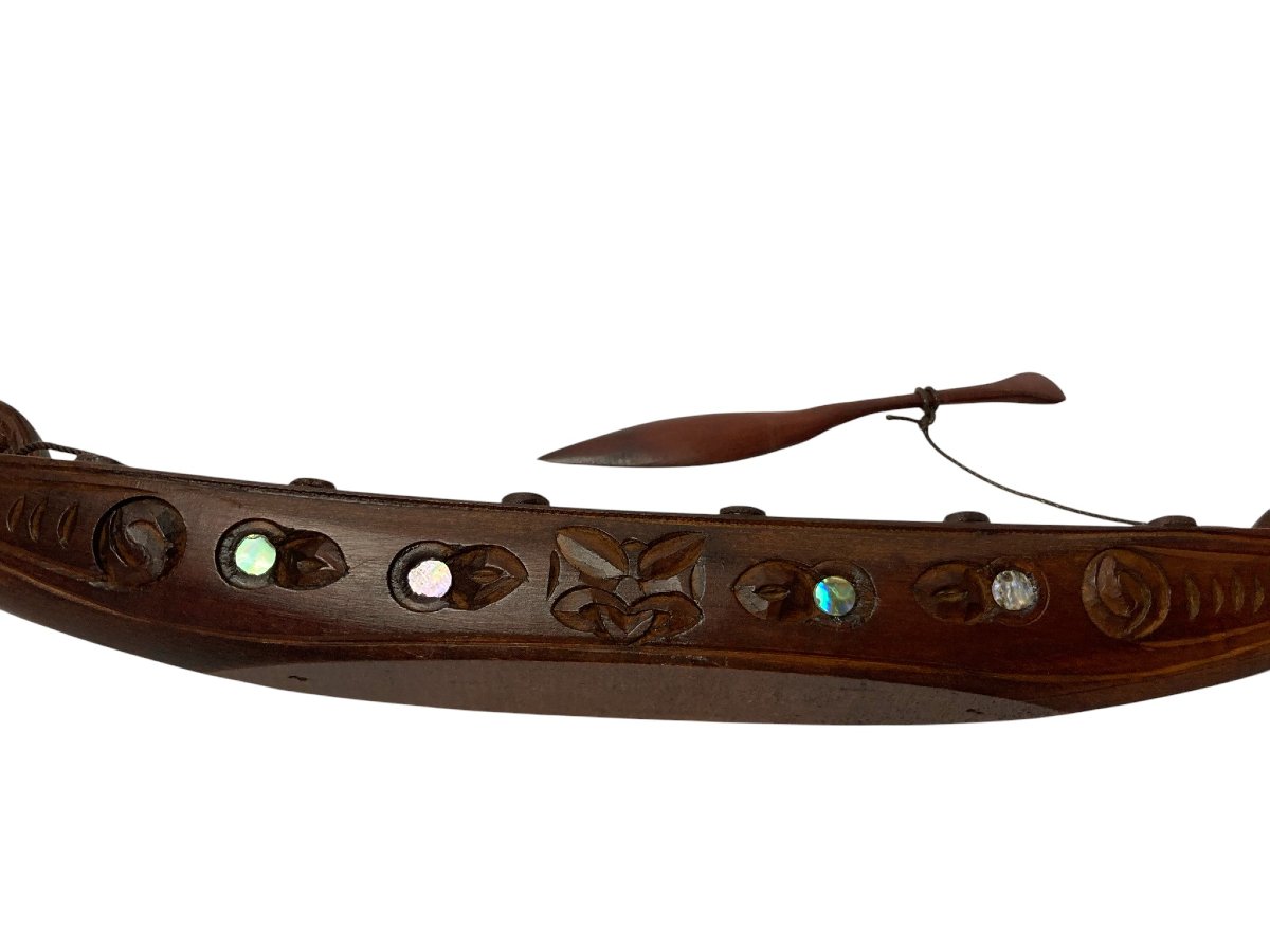 Petite pirogue Tekoteko Maori en bois waka vers 1950-photo-1