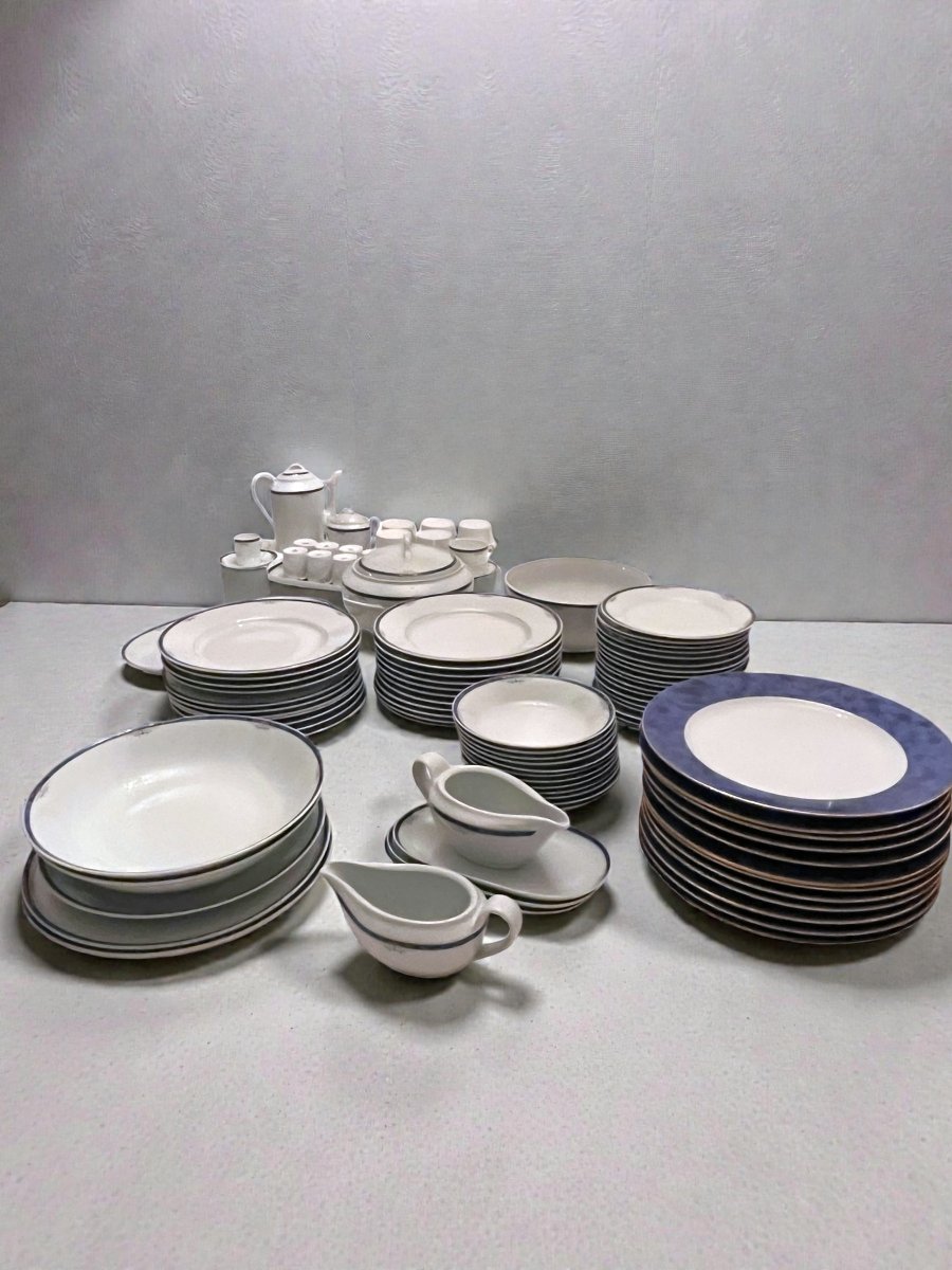 Tableware, Complete 94-piece Limoges Porcelain Dinner Service, 20th Century-photo-3