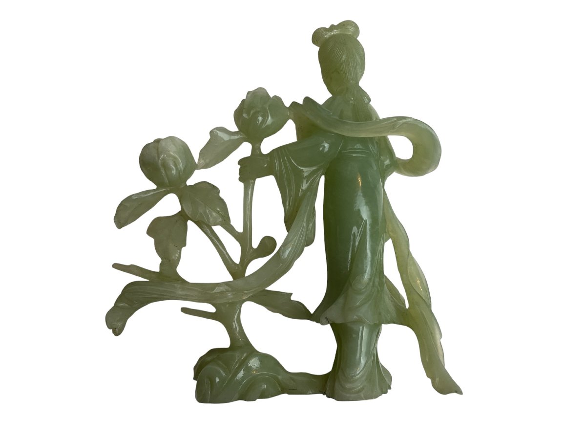 Chine, statuette en jade Guanyin aux pivoines coffret début XXème-photo-2