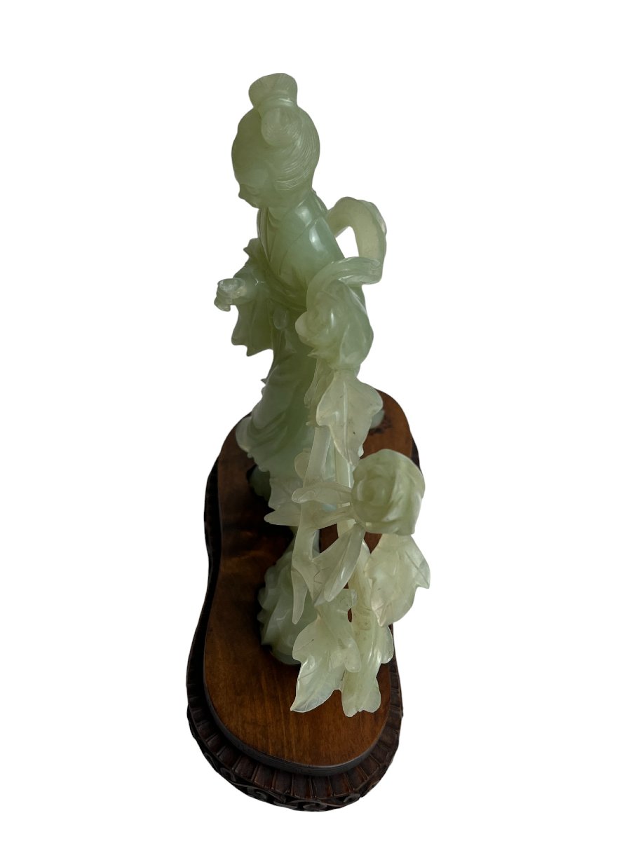 Chine, statuette en jade Guanyin aux pivoines coffret début XXème-photo-6