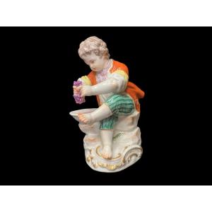 Objet De Collection Meissen Sujet Porcelaine Garçon Aux Raisins XXème