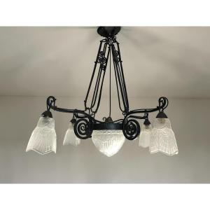 Art Deco, 5-light Chandelier In Molded Glass With Butterfly Decoration, Wrought Iron, Circa 1930