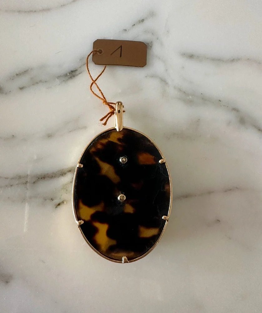 Antique 18k Gold Pendant Depicting Nefertiti - 1970s-photo-3