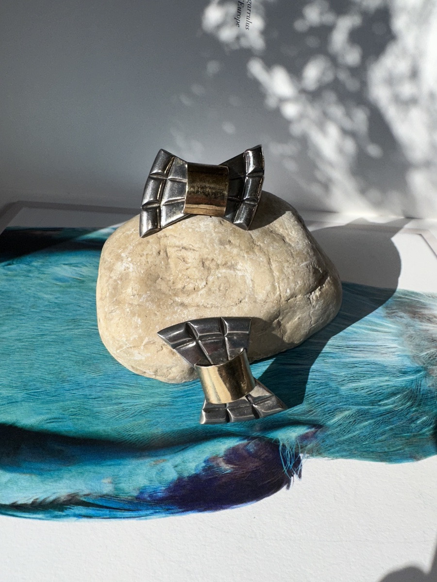 Pair Of Silver And Gold Bow Tie Earrings, 1970s-photo-2